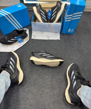 Adidas Adizero Boston 12 Preto e Branco Atacado 6