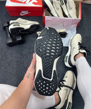 Nike Air Zoom X Invincible Run 3 Off White Atacado 5