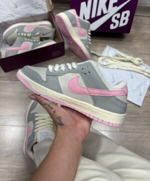 Nike SB Dunk Low Premium Cinza e Rosa Atacado 3