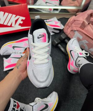 Nike Vomero 18 Atacado 6