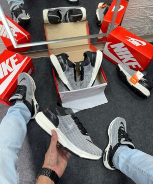 Nike ZoomX Invincible Run Prata Atacado