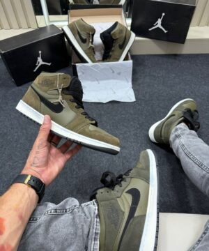 Bota Air Jordan Premium Verde Militar 3