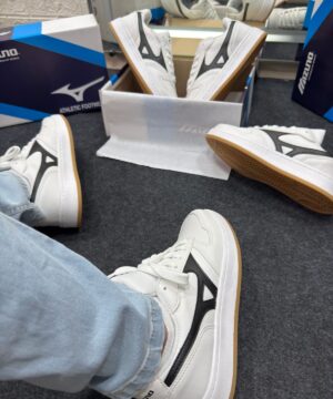 Mizuno Street Wind Branco e Preto 5