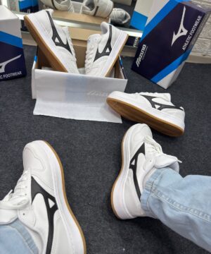 Mizuno Street Wind Branco e Preto 8