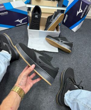 Mizuno Street Wind Preto Camurca Atacado 3