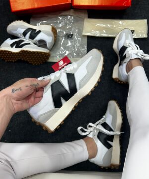 New Balance 327 Branco e Preto Feminino Atacado 4