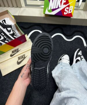 Nike SB Dunk Low Panda Branco e Preto 8