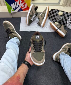 Nike Skateboarding Dunk Low Pro Verde Militar 6