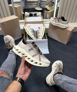 On Cloud Premium Importado Off White