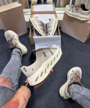 On Cloud Premium Importado Off White 8