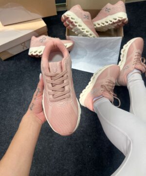 Tenis On Cloud Premium Rose 4