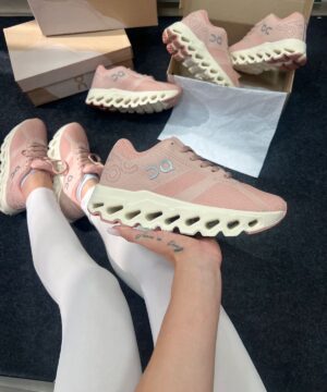 Tenis On Cloud Premium Rose 5