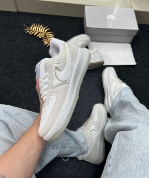 Air Force 1 Premium Areia Brilhante 4