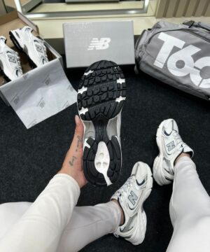 New Balance 530 Branco e Azul Marinho 3