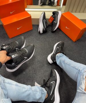 Nike Zoom 04 Preto e Branco 2