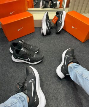 Nike Zoom 04 Preto e Branco 5