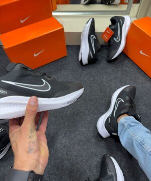Nike Zoom 04 Preto e Branco 6