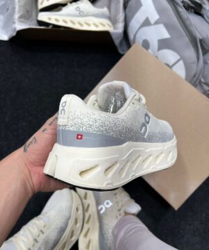 Oncloud Max Off White Nude 7