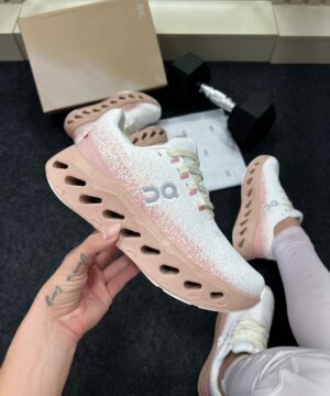 Oncloud Max Off White Rose 12