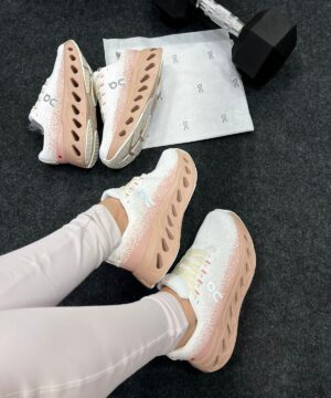 Oncloud Max Off White Rose 4