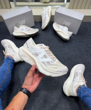 New Balance Fuelcell Off White