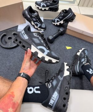 On Cloud Monster Preto Branco