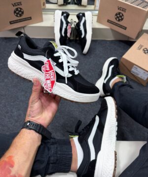 Vans Ultra Range Preto Branco