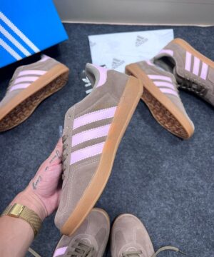 Adidas Gazelle Taupe Suspiro 8
