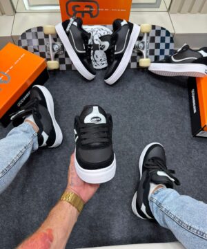 Hocks Skateboarding Preto e Branco 6