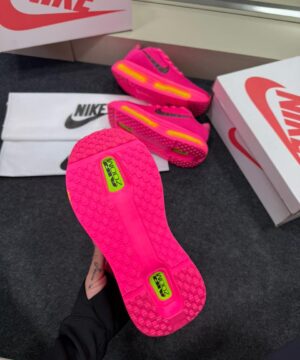 Nike Run Vomero Premium Pink e Laranja 3