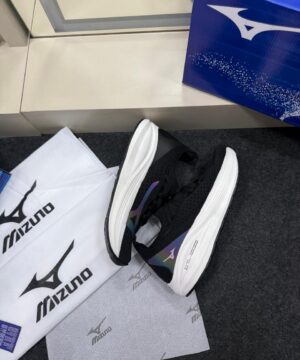 Mizuno Wave Vista Premium Preto e Branco 8