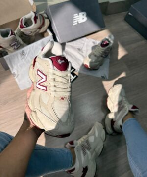New Balance 9060 Bege Bordo 3