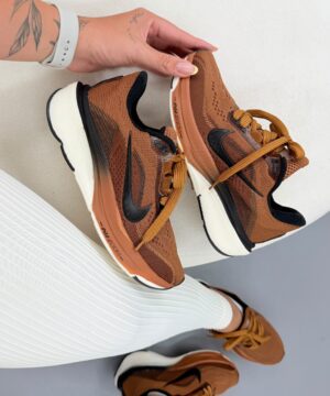 Nike Pegasus 42 Caramelo 2