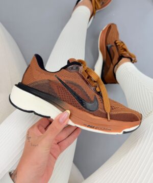 Nike Pegasus 42 Caramelo